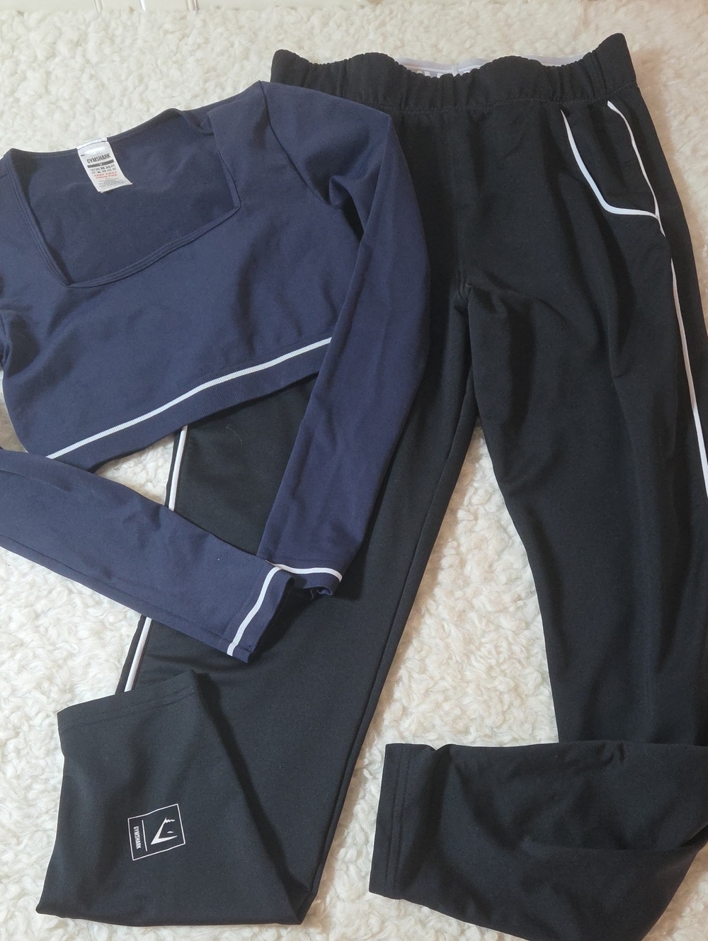 Gymshark Set Sz M-Contrast Seamless Crop Top Blue/ Recess Joggers Black